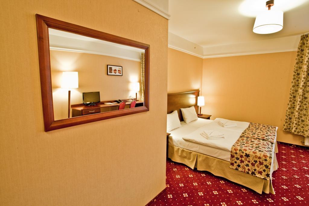 Hotel Stara Szmergielnia Bielsko-Biała Esterno foto
